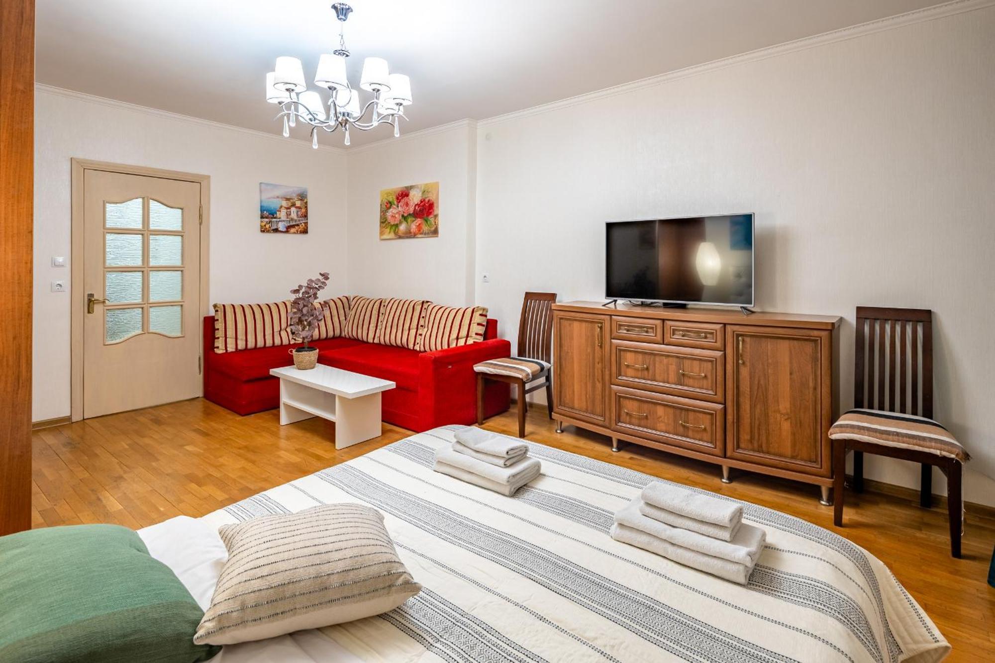 Just Another Comfy Apartment On The Main Squere. 2 Bedrooms, Own Heating, Ac Liov Exterior foto