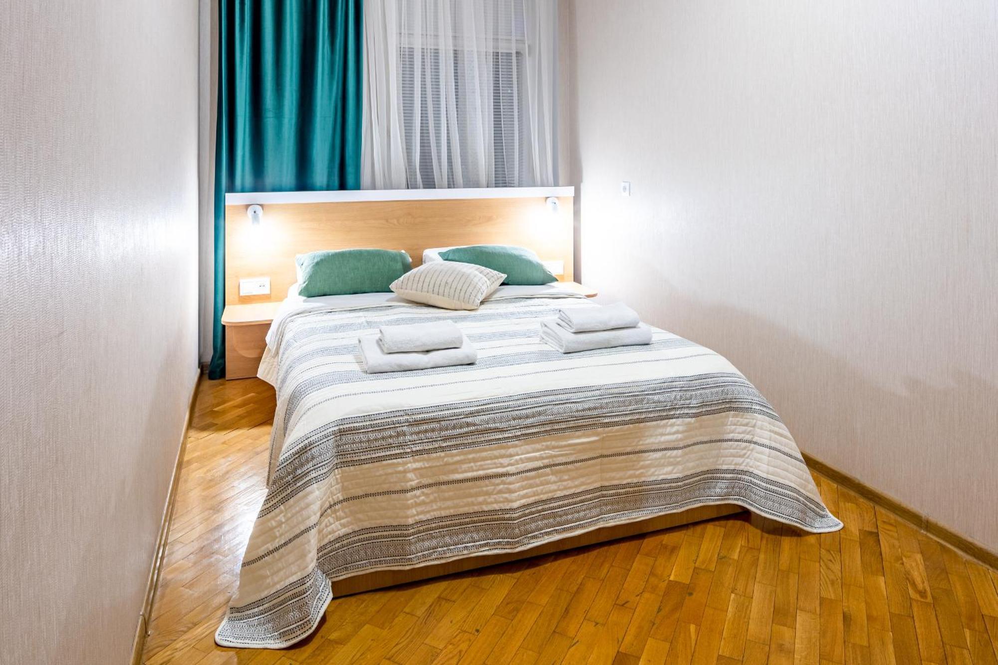 Just Another Comfy Apartment On The Main Squere. 2 Bedrooms, Own Heating, Ac Liov Exterior foto
